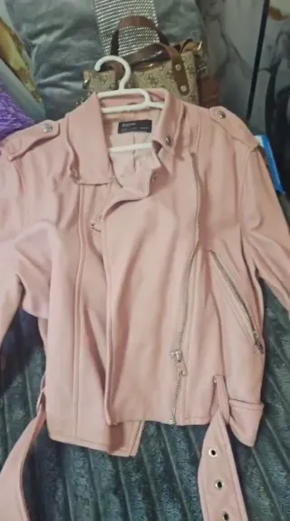 Cazadora piel rosa mujer