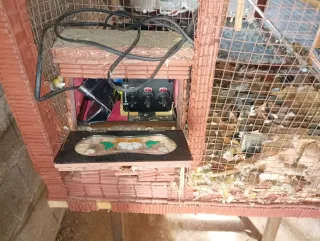 Jaula artesanal para pájaros