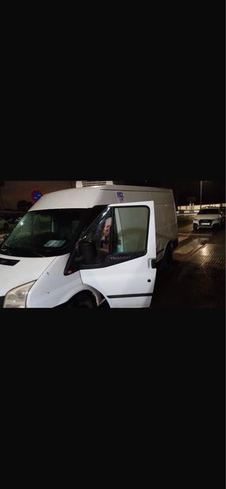 Ford E-Transit Courier 2008