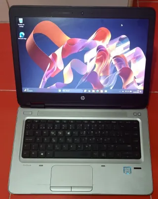 HP i5-7200U 512GB SSD 12GB RAM