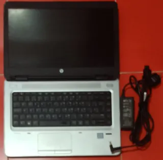 HP i5-7200U 512GB SSD 12GB RAM