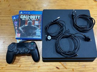 PS4 (PlayStation 4) Negra + 2 Juegos + Mando