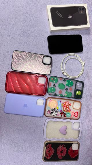 iPhone 11 Fundas y Cargador