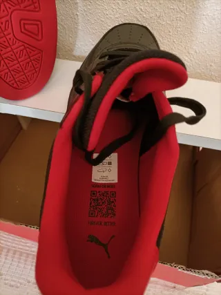 Zapatillas Puma Ferrari Negras y Rojas Original