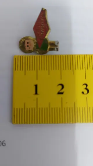 Broche, pin Muñecas Famosa Años 60