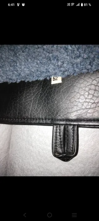 Abrigo de hombre negro con forro