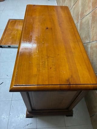 Escritorio de madera maciza estilo clásico