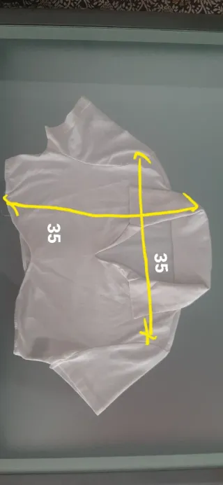 Top corto blanco estilo polo