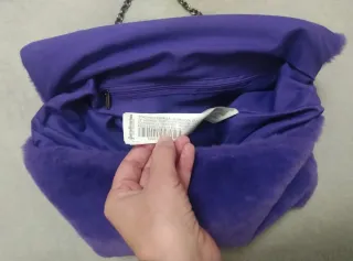 Bolso Morado Stradivarius suave cadena brillo