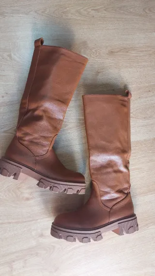 Stivali alti donna marrone in perfette condizioni