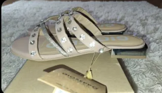 Sandalias Gioseppo