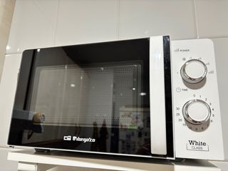 Microondas Orbegozo Blanco