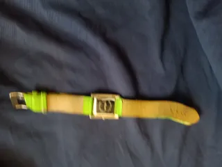 Reloj G.W.G Mujer Verde y Plateado