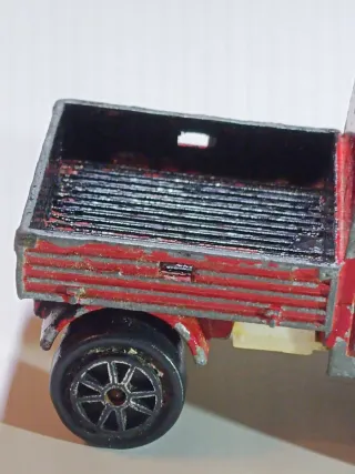 CAMION MERCEDES BENZ UNIMOG 1/64 MAJORETTE