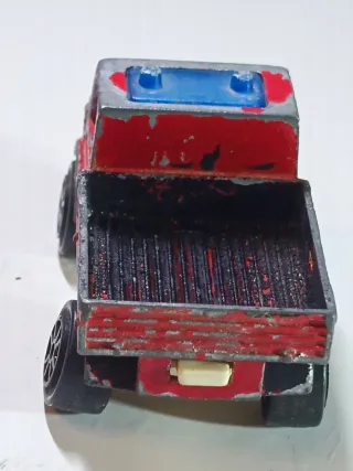 CAMION MERCEDES BENZ UNIMOG 1/64 MAJORETTE