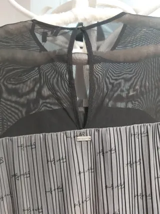 Blusa M/38/10 Malla Negra y Gris