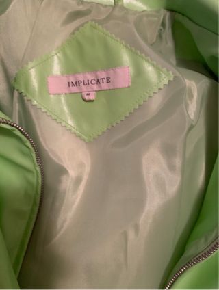 Chaqueta efecto piel cierre doble cremallera
