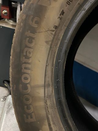Continental EcoContact 6 235/65 R17