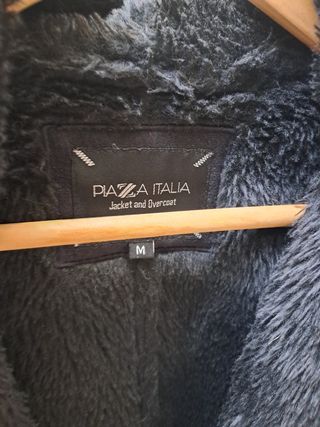 Giacca in montone nera Larg.Spalle 45,Seno52 H68