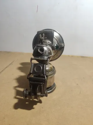 Lámpara de carburo antigua