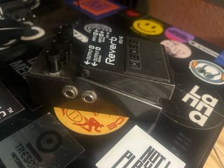 Boss RV-6 Reverb Pedal Con cable de alimentacion
