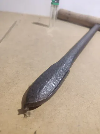 Barrena antigua para vaciados