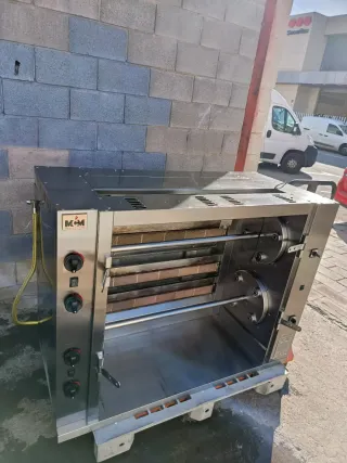 Máquina Asadora de Pollos MCM