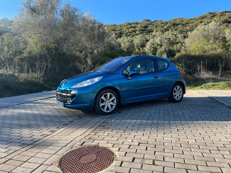 Peugeot 207 2007 - foto 1