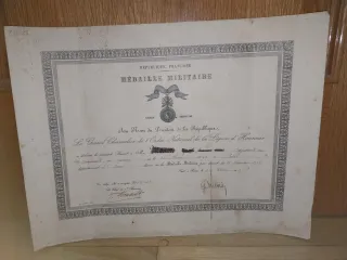 1928 Diploma Medalla Militar Francesa París LEGION