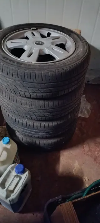 Llantas Mini con Neumáticos