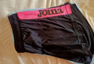 Pantalón corto Joma negro y rosa