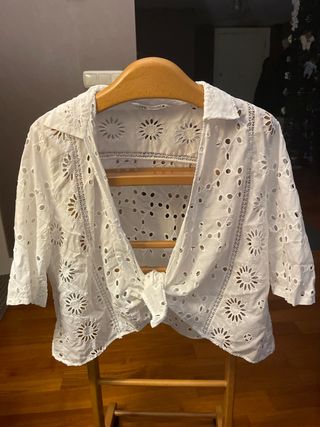 Blusa Zara bordada blanca talla XL