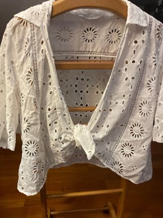 Blusa Zara bordada blanca talla XL