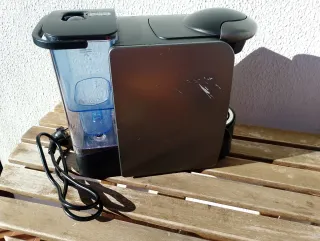 Cafetera Bosch Tassimo con dispensador