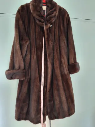 Abrigo de piel auténtica marrón