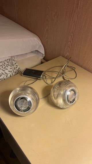 Power Mac G4 Cube + Altavoces