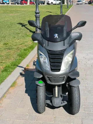 Peugeot Metropolis 400i Gris Año 2017