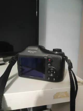 Cámara Sony Cybershot DSC-H300