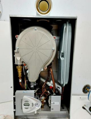 CALDERA REACONDICIONADA CON INSTALACIÓN Y GARANTIA