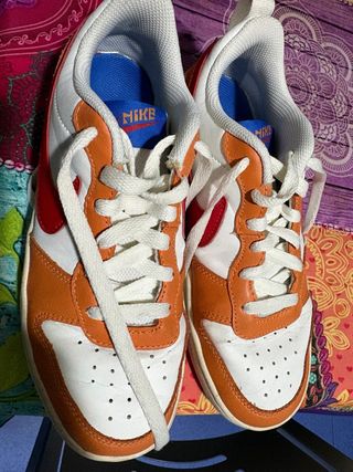 Zapatillas Nike Naranja y Blanco