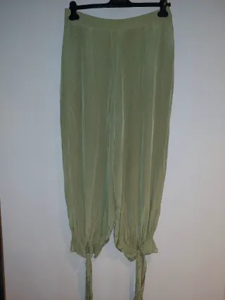 Pantalón bombacho Zara verde oliva XL