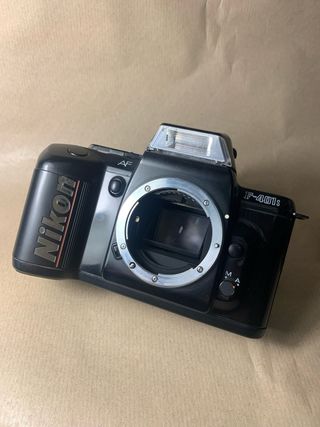 Cámara Nikon F401-s
