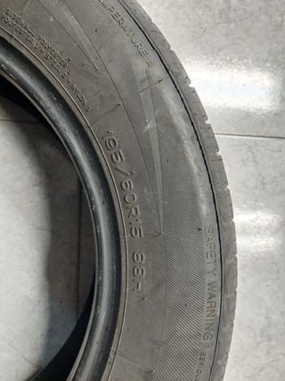 Neumáticos 195/60/15