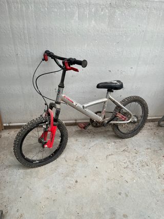 Bicicleta infantil con suspension 14” Btwin