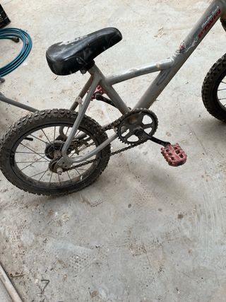 Bicicleta infantil con suspension 14” Btwin