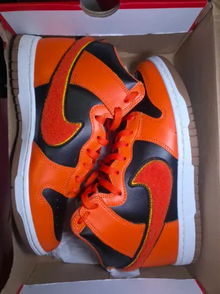 Nike Dunk High Retro Chenille Swoosh Safety