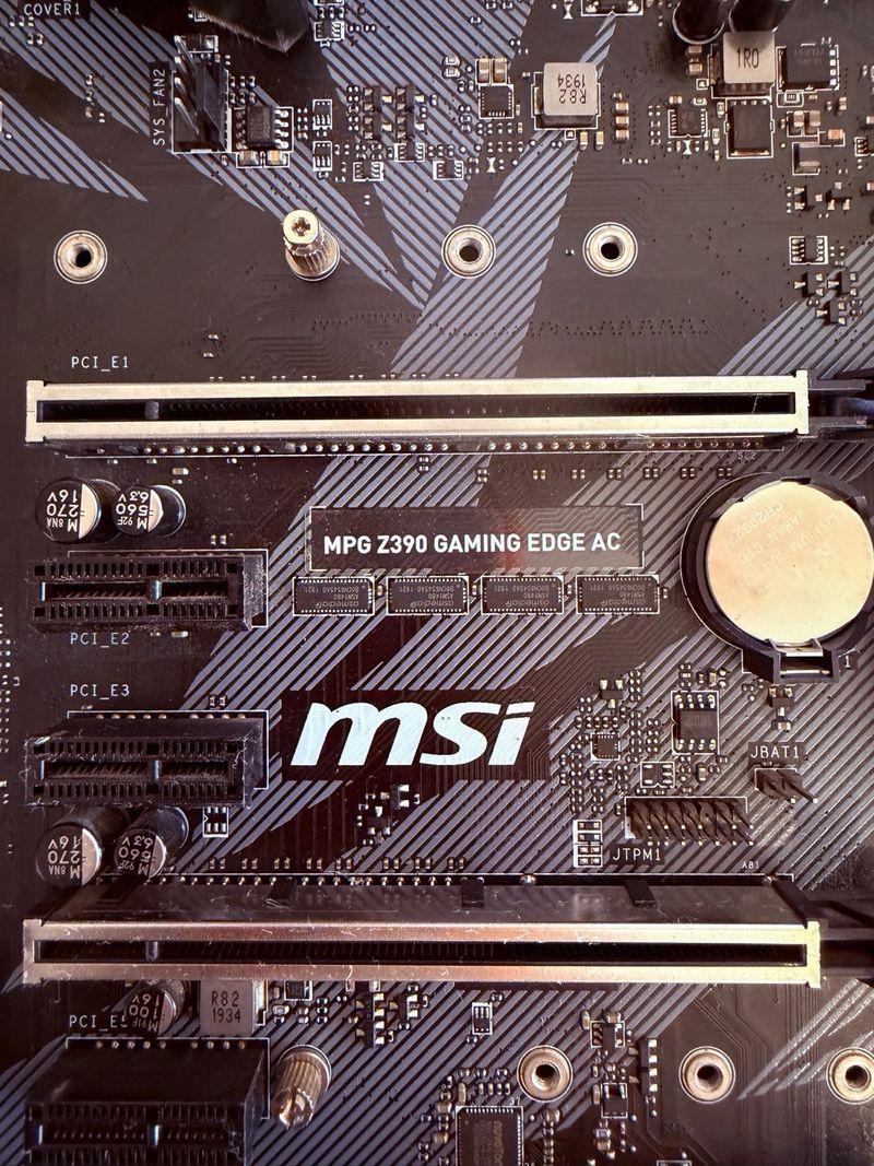 Pack CPU + Placa Base (i5-9600KF + MSI Z390 AC) afbeelding 5
