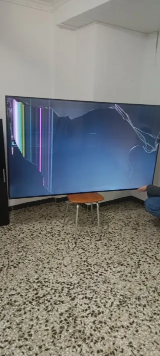 Televisor Roto para Reparar o Piezas