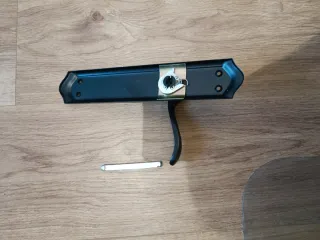 Manillas y cerraduras para puertas (5€/unid)