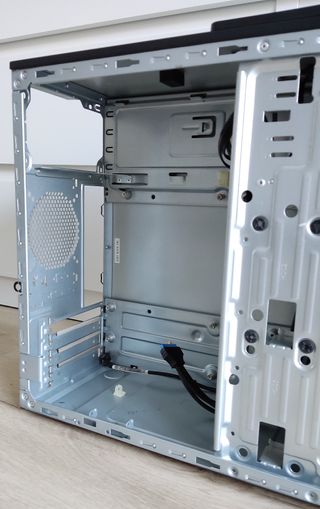 Caja ATX Mini Torre Acer